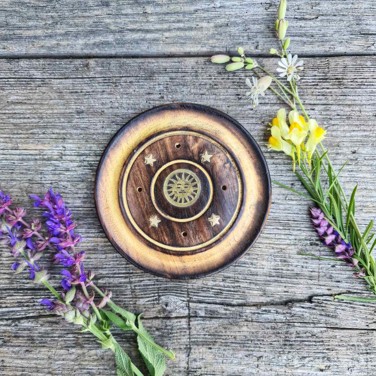 Podstawka pod kadzidła z drewna naturalna