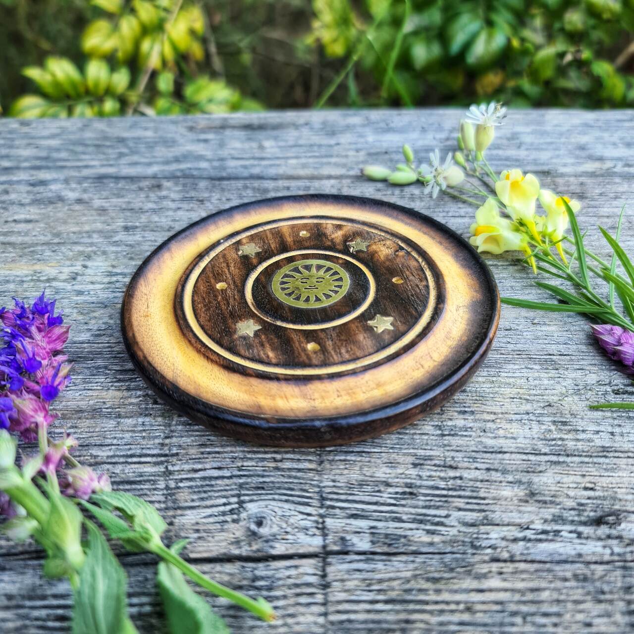 Podstawka pod kadzidła z drewna naturalna - obrazek 3
