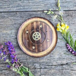 Podstawka pod kadzidła z drewna naturalna