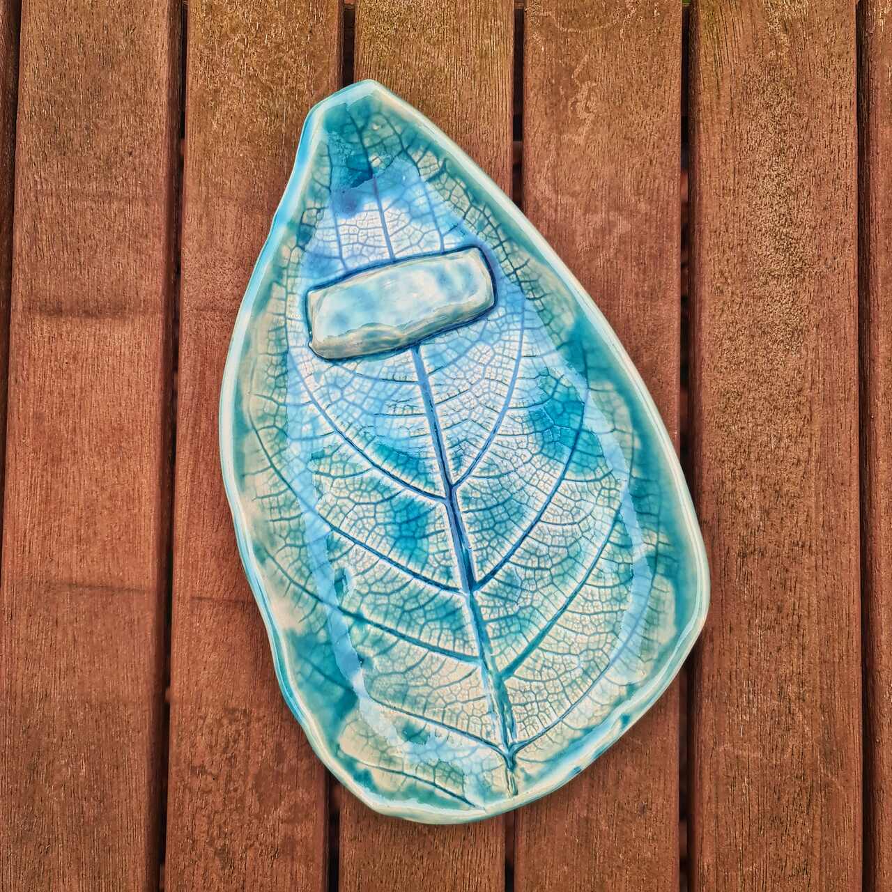 Ceramiczna podstawka pod kadzidło z podpórką