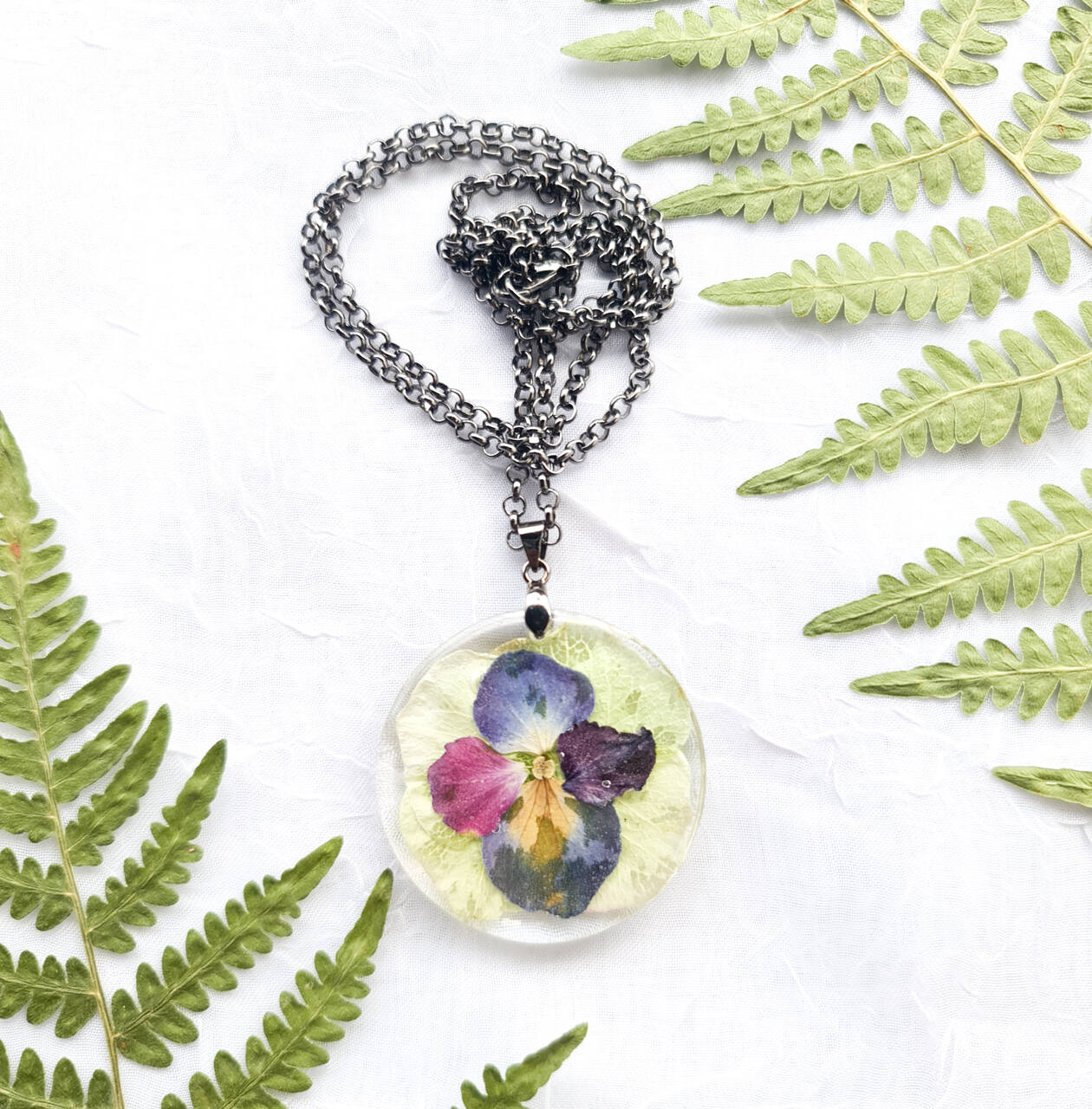 Kompozycja z płatków hortensji