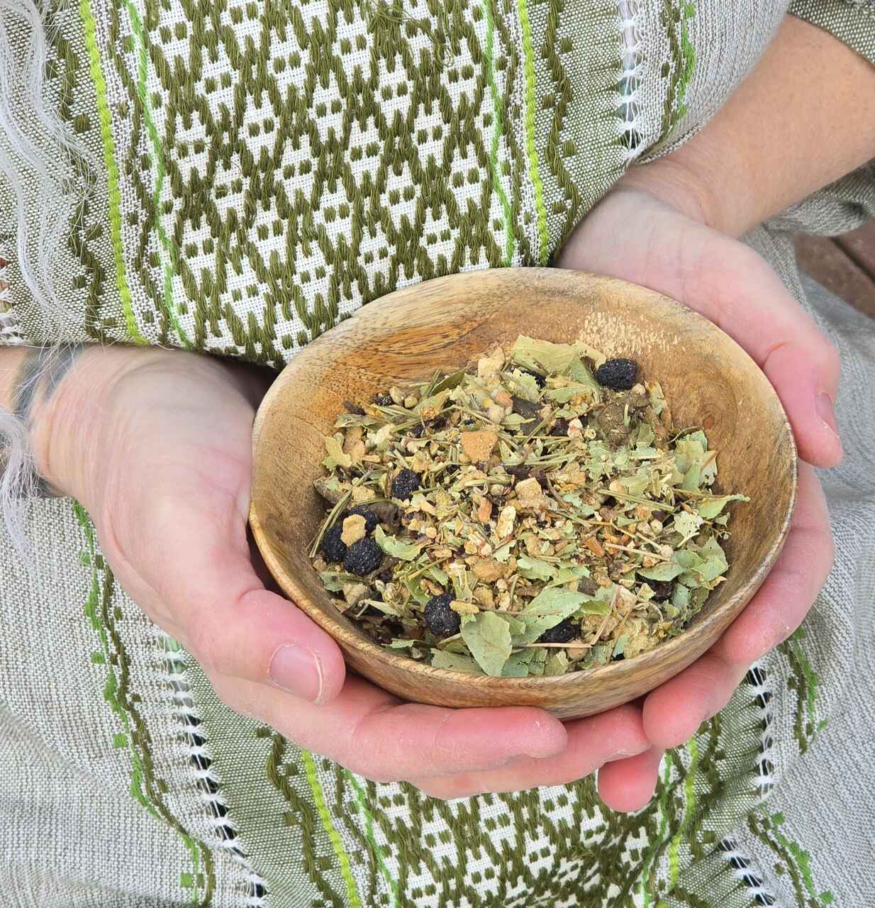 Herbatka rozgrzewająca z nutką sadu - obrazek 6