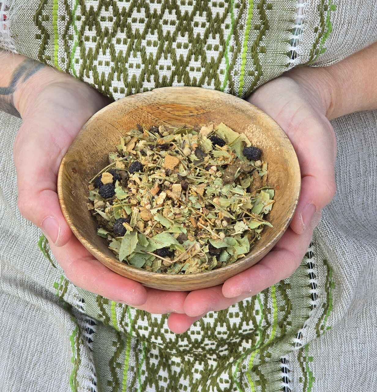 Herbatka rozgrzewająca z nutką sadu - obrazek 4