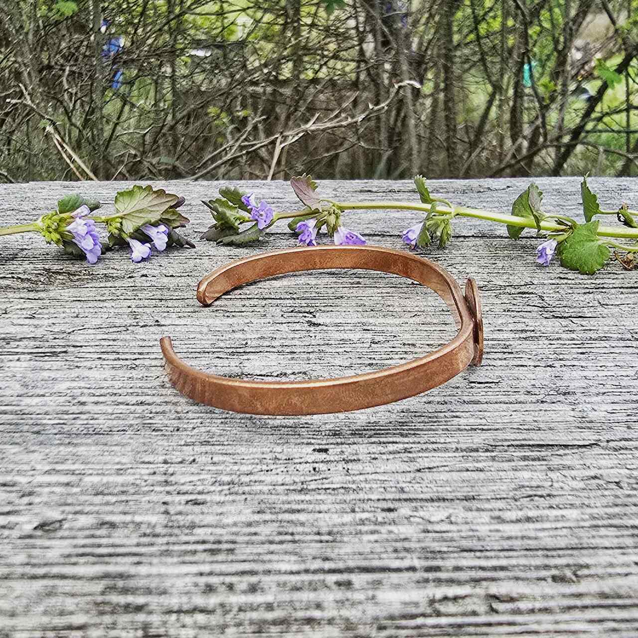 Bransoletka miedziana z odciskiem liścia - obrazek 3
