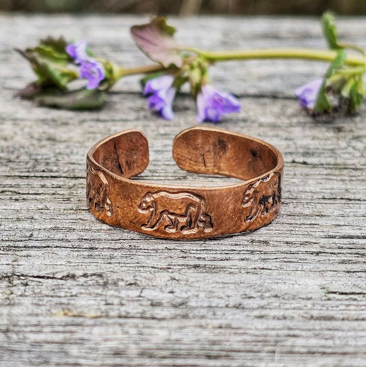 Pierścionek miedziany z niedźwiedziami