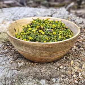 Herbatka z kwiatów i liści klonu