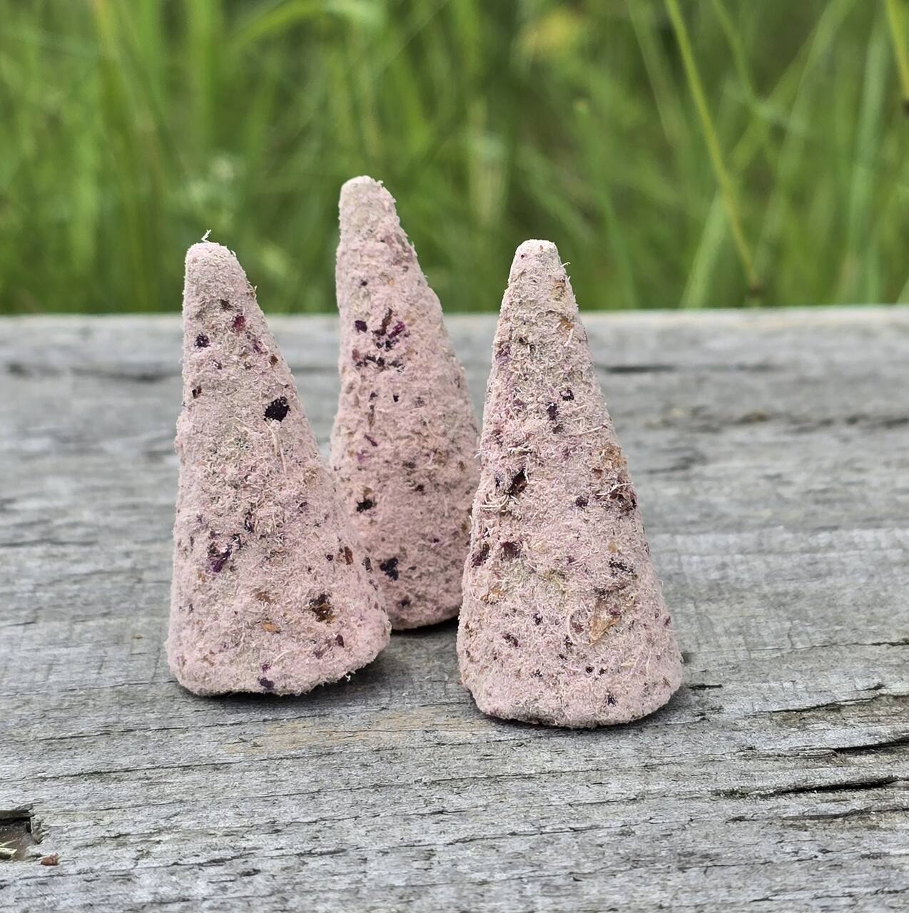 Kadzidła stożkowe Sagrada Madre Róża - Miłość - obrazek 5