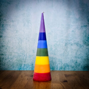 Świeca stożkowa tęczowa bezzapachowa