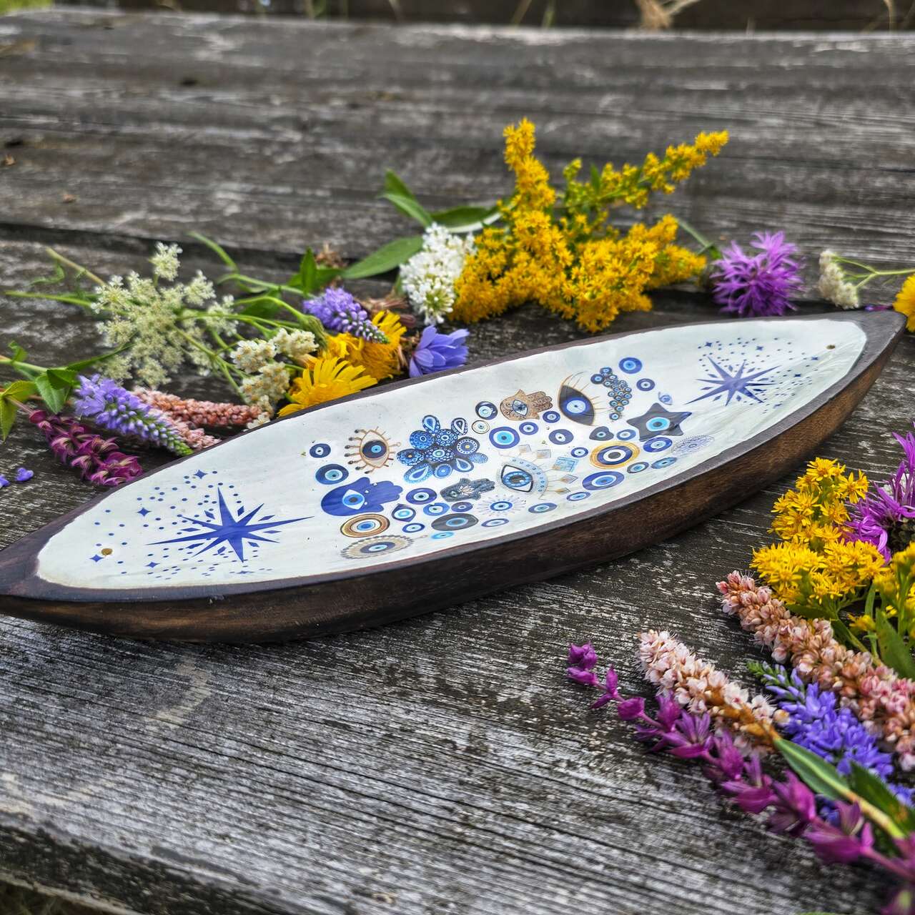 Drewniana emaliowana podstawka pod kadzidełka - obrazek 3