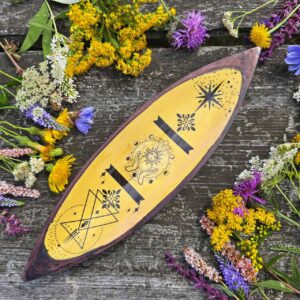 Drewniana emaliowana podstawka pod kadzidełka