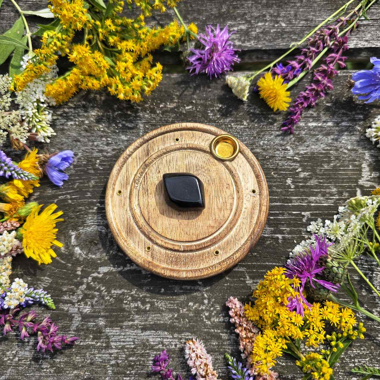 Okrągła podstawka pod kadzidła z turmalinem