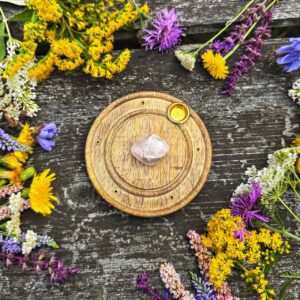 Okrągła podstawka pod kadzidła z kwarcem różowym