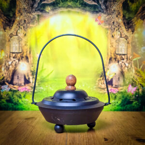 Żelazna kadzielnica z uchwytem wahadłowym