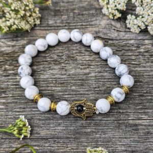 Bransoletka Złota Hamsa i kamień howlit unisex