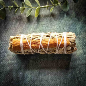 Biała szałwia i cynamon