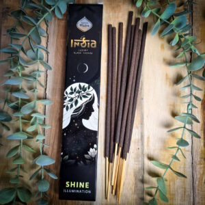 Kadzidełka Sagrada Madre Indie Black - Oświetlenie