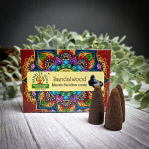 Kadzidełka Stożkowe Backflow- Drzewo Sandałowe - Namaste India