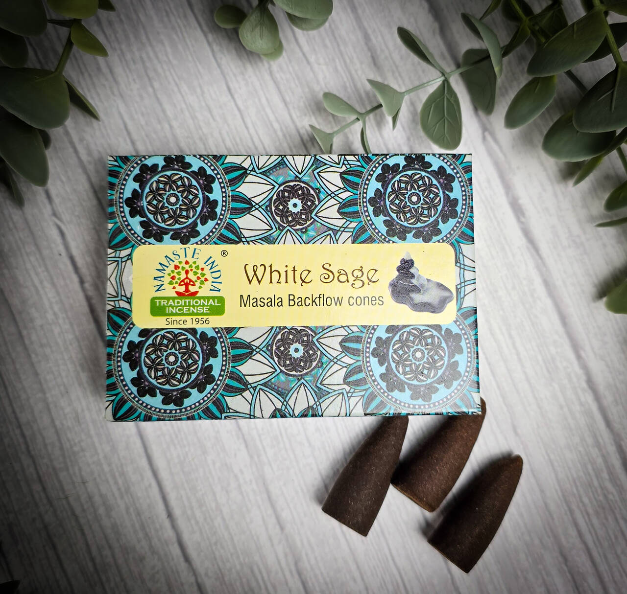 Kadzidełka Stożkowe Backflow- Biała szałwia - Namaste India - obrazek 2